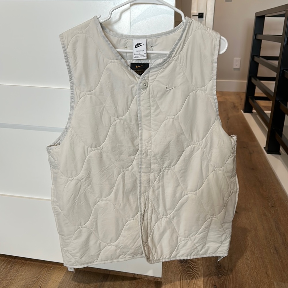 Nike button up vest